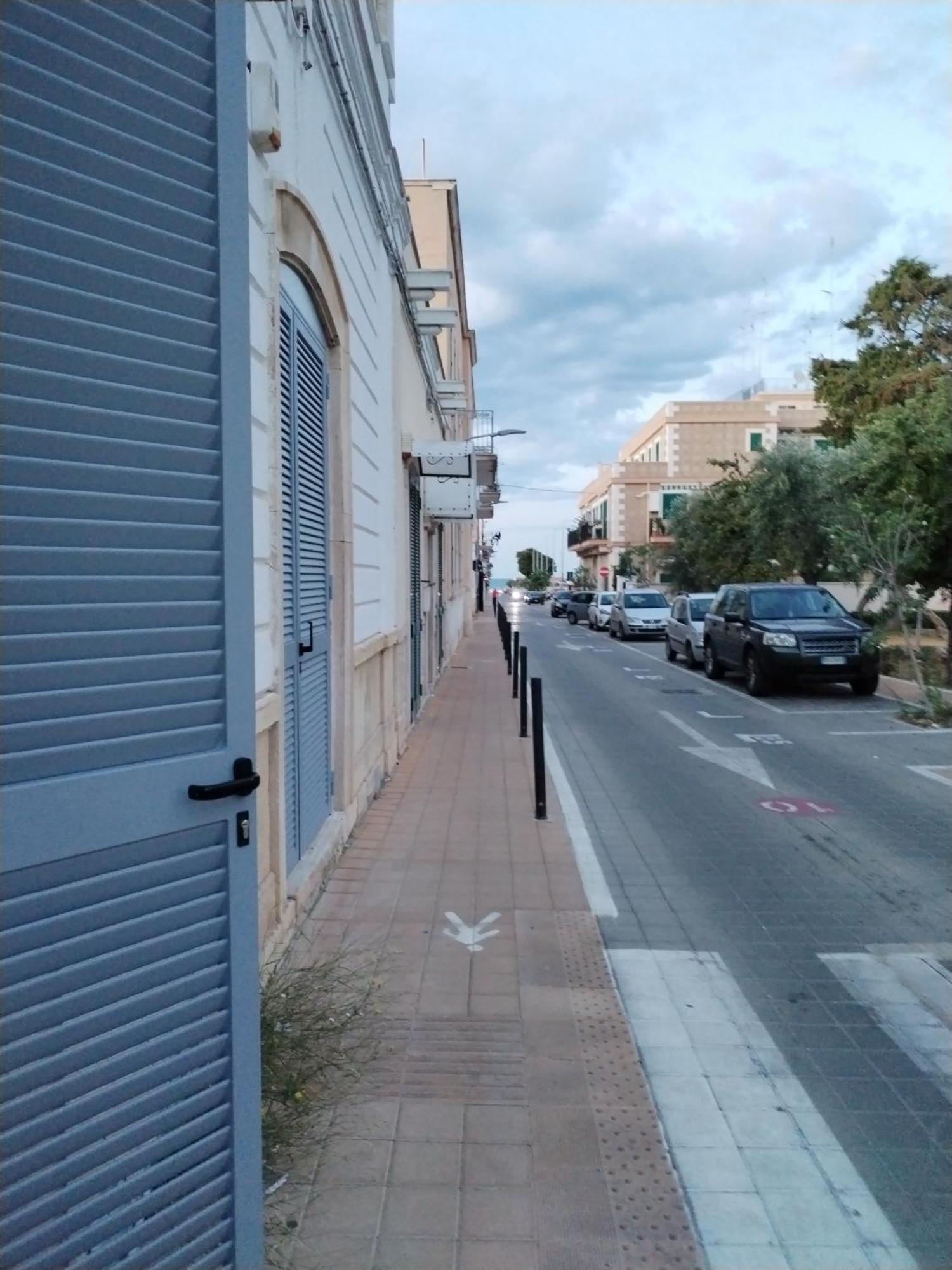 Hotel Al Mare 22 Bari Exterior foto