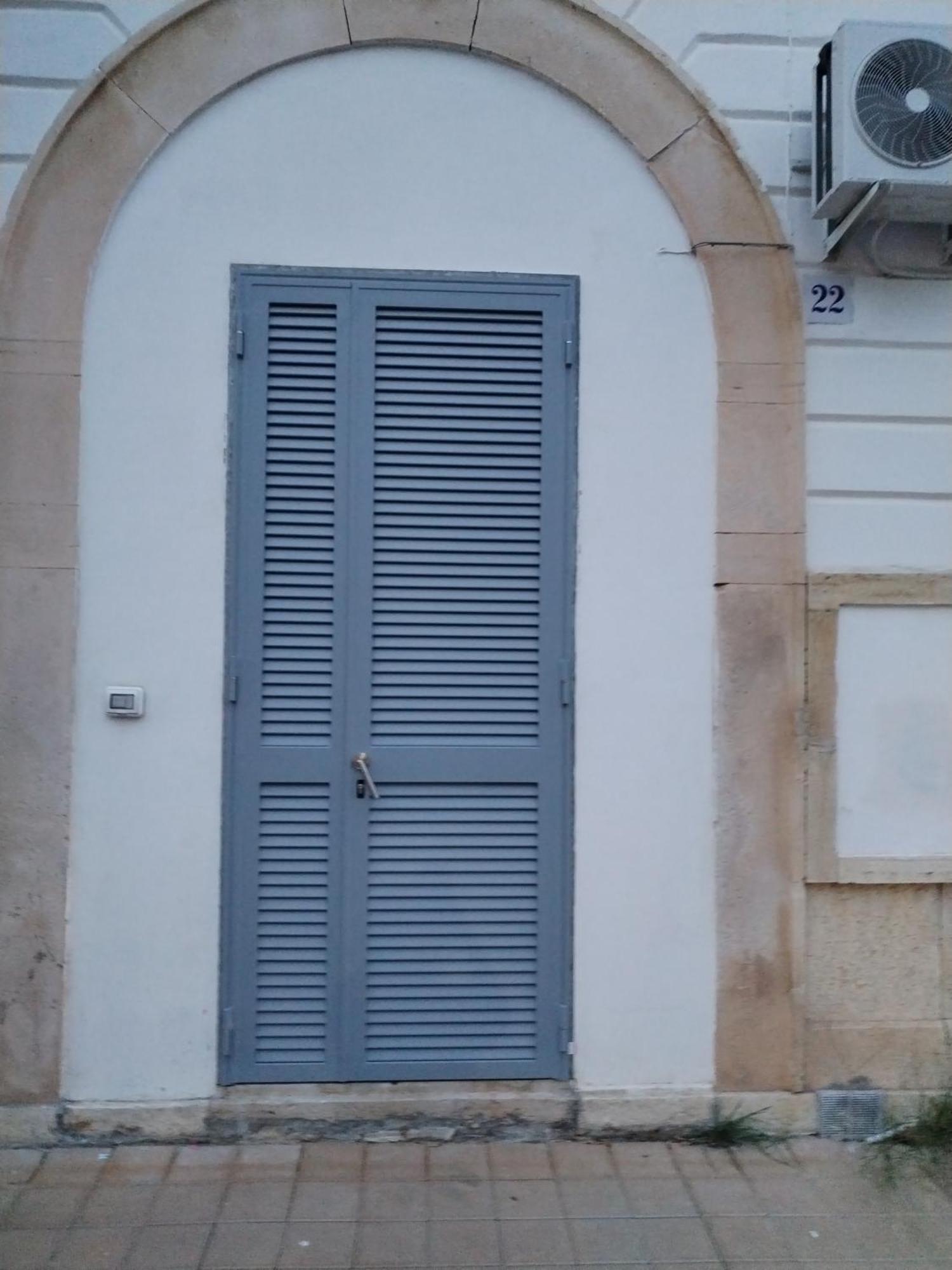 Hotel Al Mare 22 Bari Exterior foto